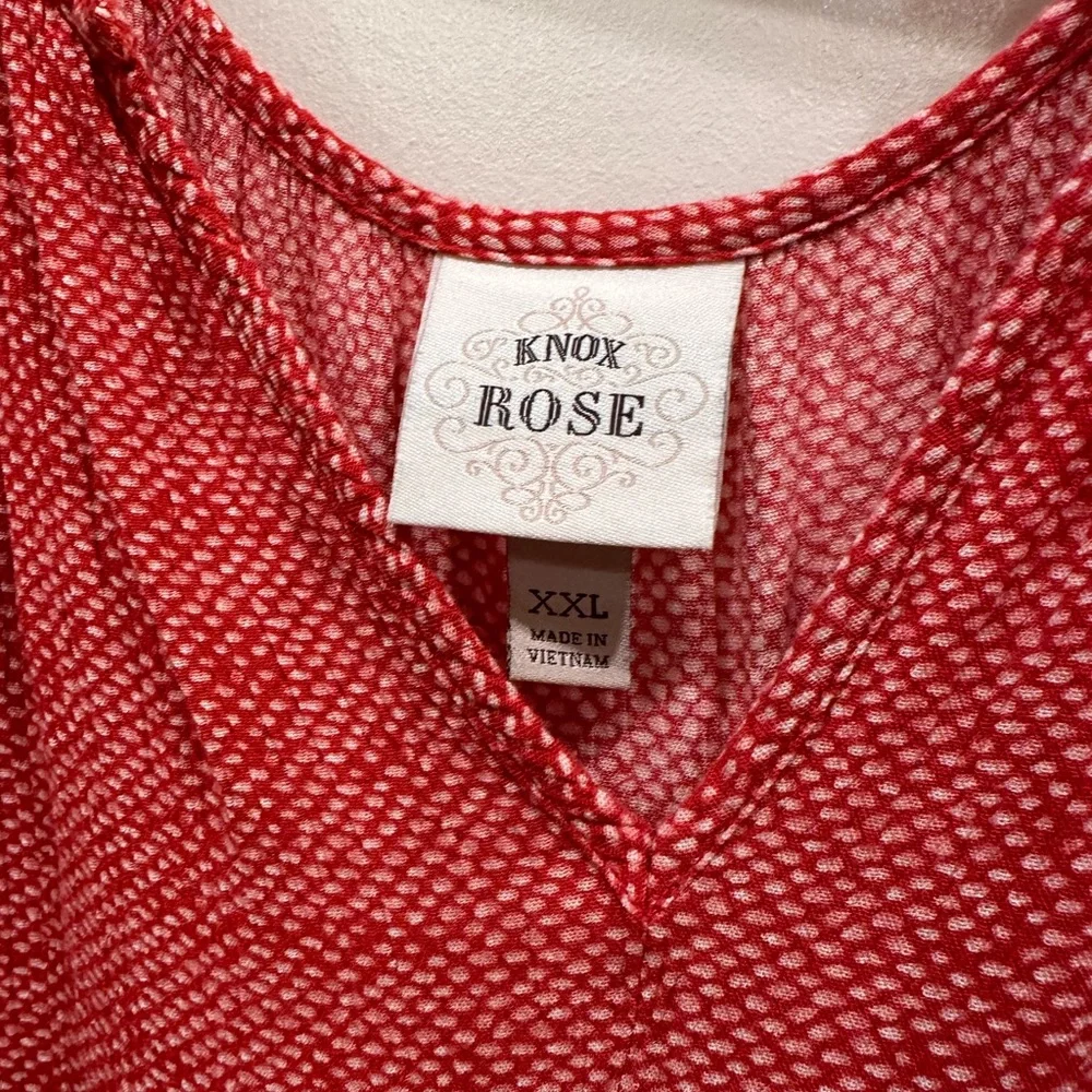 Knox Rose Red Patterned V-Neck Top - Picture 4 of 5
